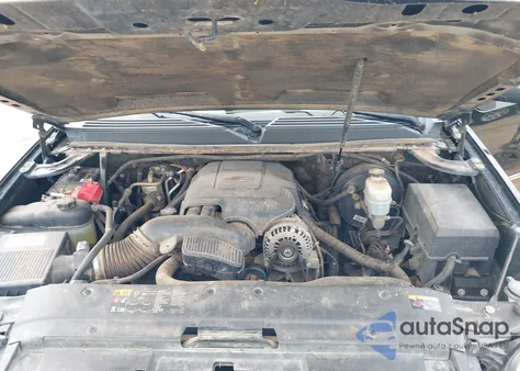 2013 GMC Yukon Xl 1500 Denali z USA, uszkodzony, nr VIN 1GKS2MEF8DR106760